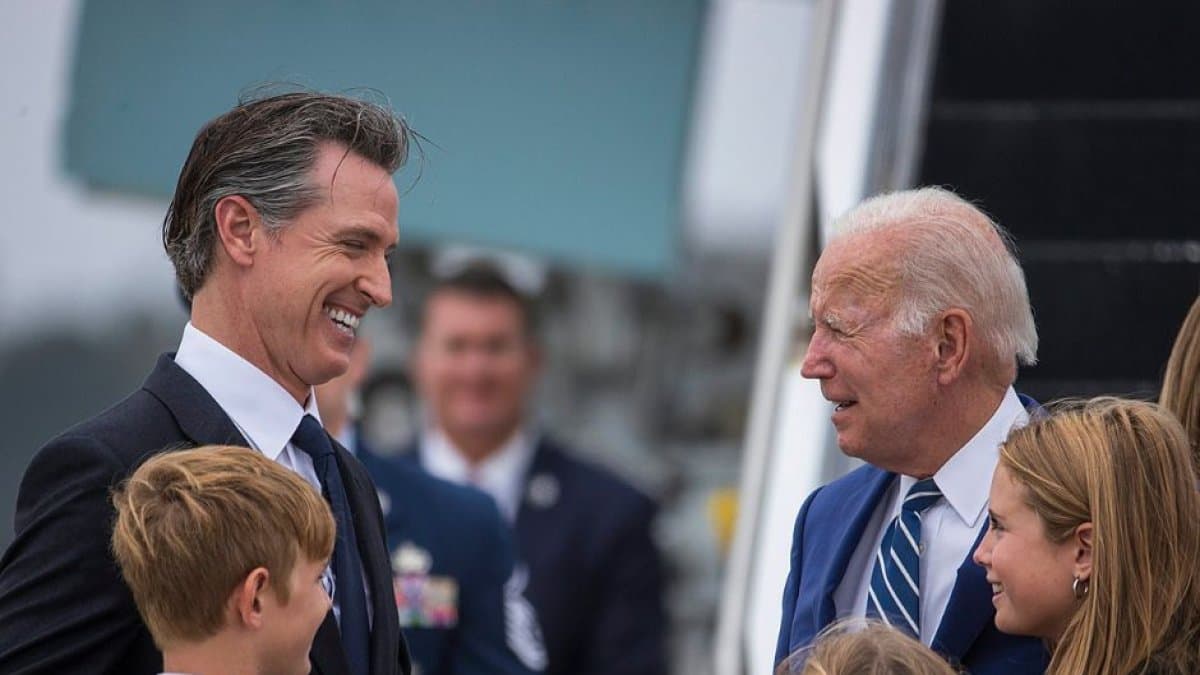 Gavin Newsom y Joe Biden