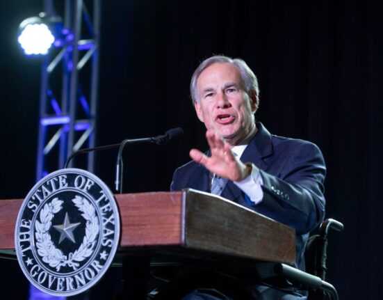 Greg Abbott, gobernador de Texas.