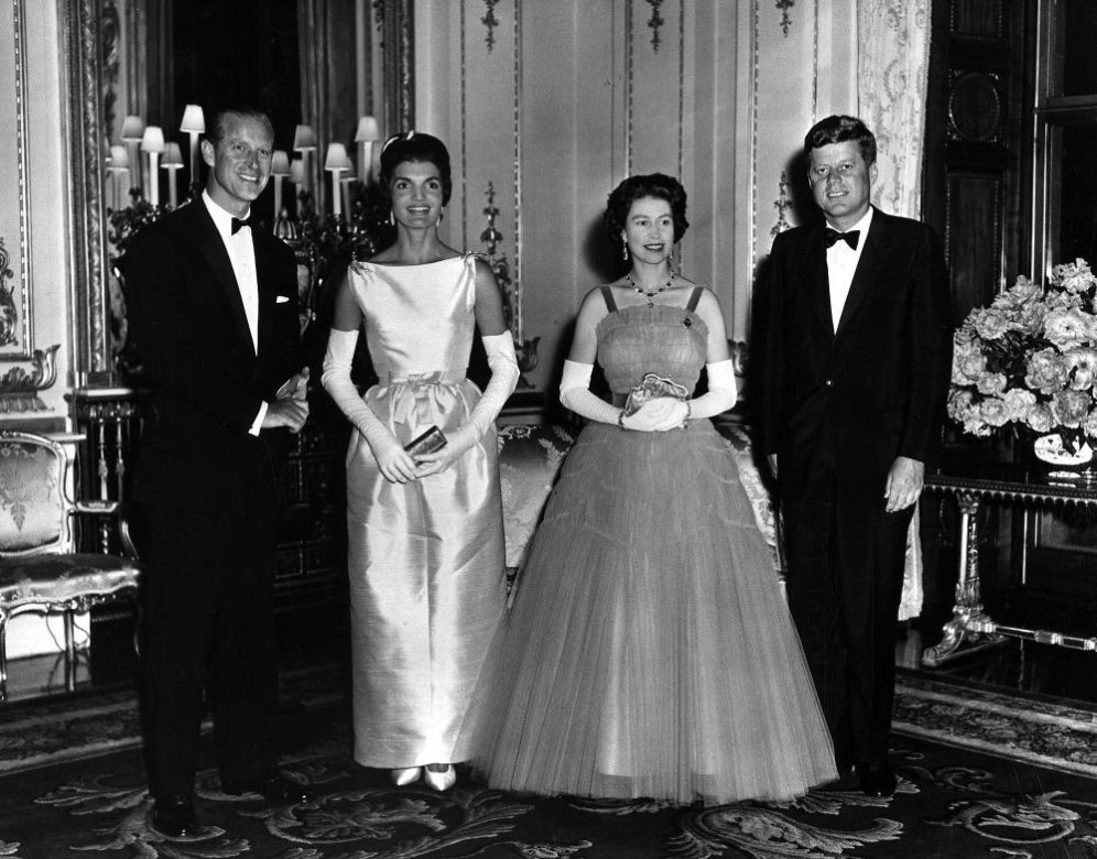 John F. Kennedy e Isabel II de Gran Bretaña / JFK Presidential Library.