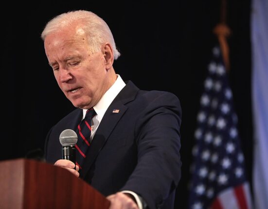 Extirpan al presidente Joe Biden una lesión cancerígena del pecho
