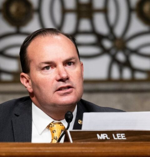Twitter suspende la cuenta personal del senador republicano Mike Lee