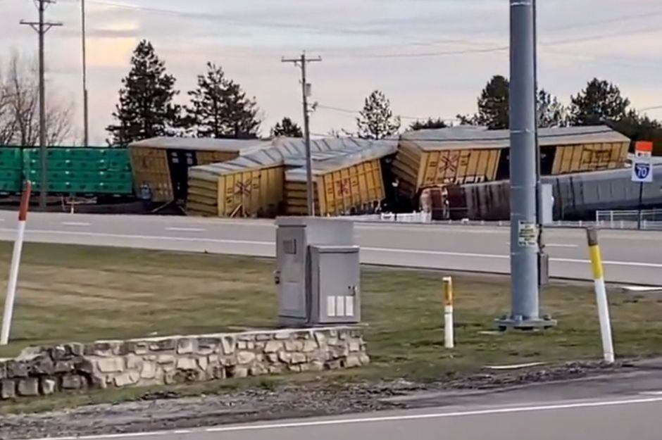 Otro tren de carga descarrila en Ohio: piden a los habitantes "precaución"