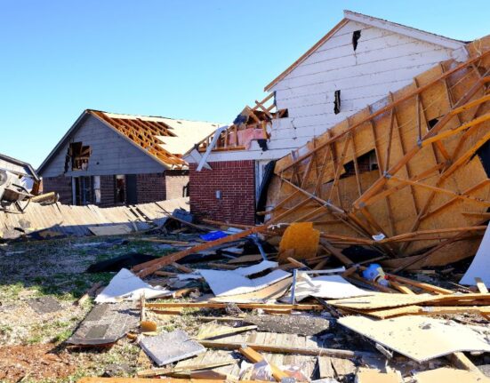 Destrozos provocados por un tornado en Oklahoma durante las tormentas de esta semana.