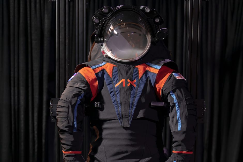 New astronaut suit presented by the NASA on wednesday, march, 15, 2023.