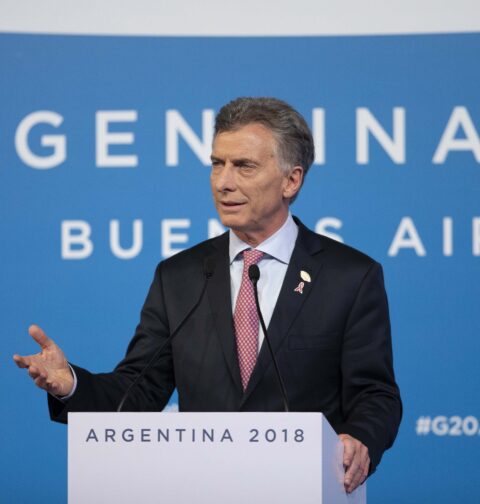 El entonces presidente Mauricio Macri en un discurso en la reunión del G20 celebrada en Buenos Aires, Argentina.